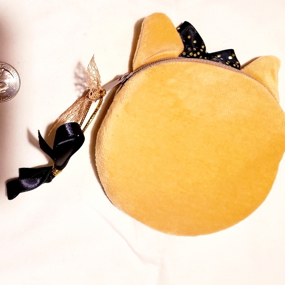 Gold, Black Bow Change purse, One of a kind. - Picture 2 of 3